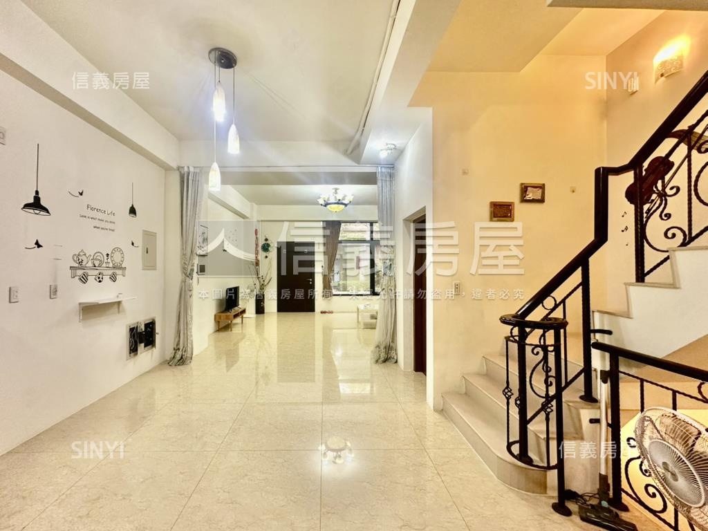 稀有六一行館電梯別墅房屋室內格局與周邊環境