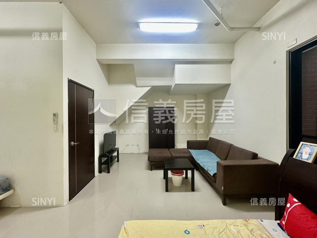 稀有六一行館電梯別墅房屋室內格局與周邊環境