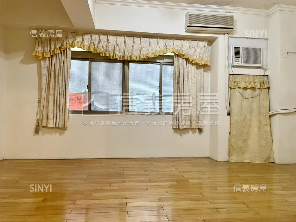 新店捷運站附近電梯三房房屋室內格局與周邊環境