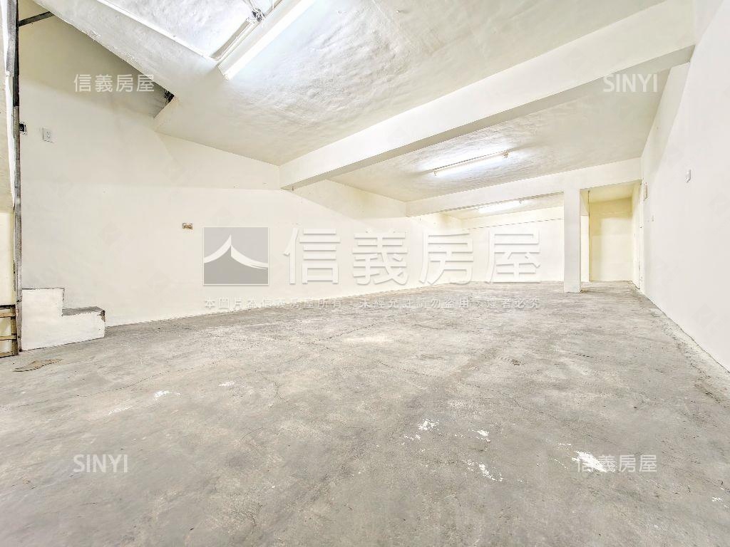 板橋園區價值藏品金店面房屋室內格局與周邊環境