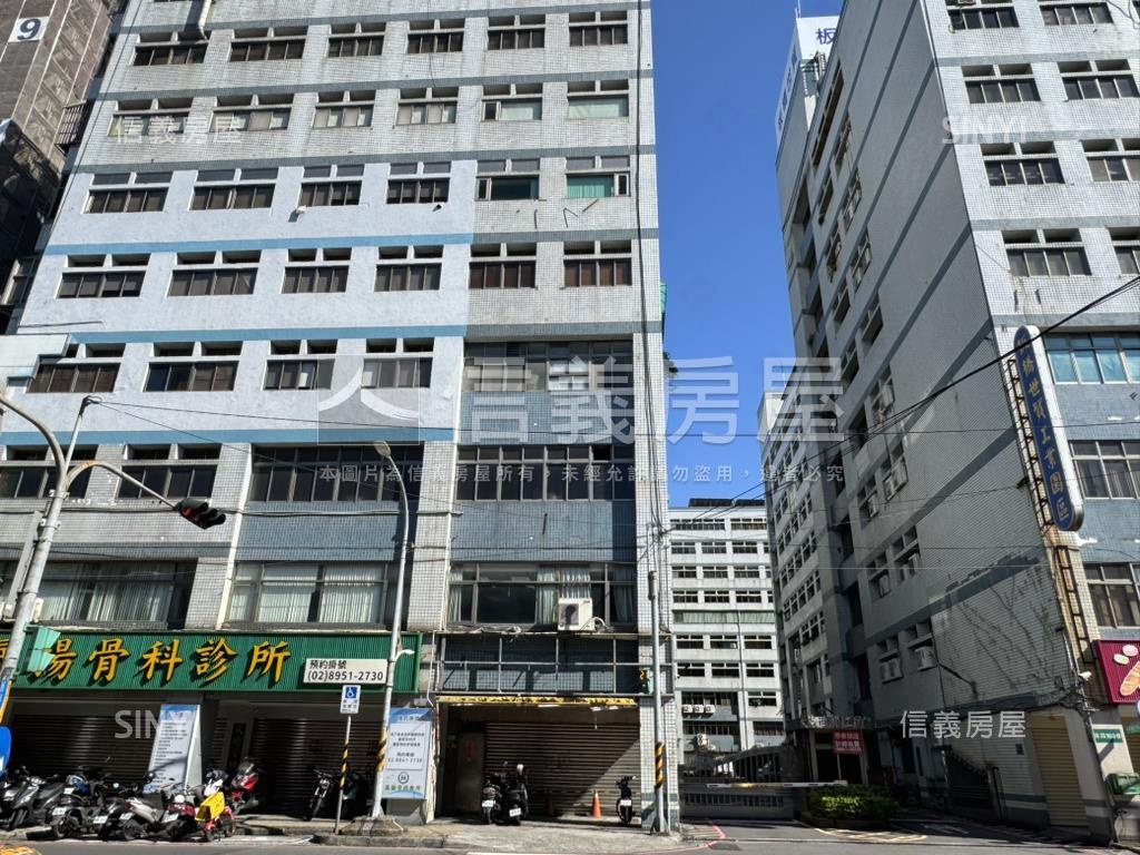 板橋園區價值藏品金店面房屋室內格局與周邊環境