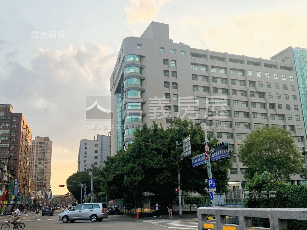 板橋園區價值藏品金店面房屋室內格局與周邊環境