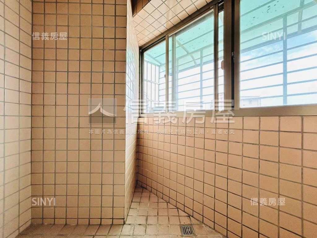 永安＊未來捷運＊兩房車位房屋室內格局與周邊環境