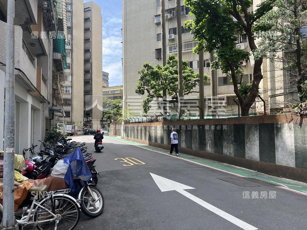 仁愛安和金店面房屋室內格局與周邊環境