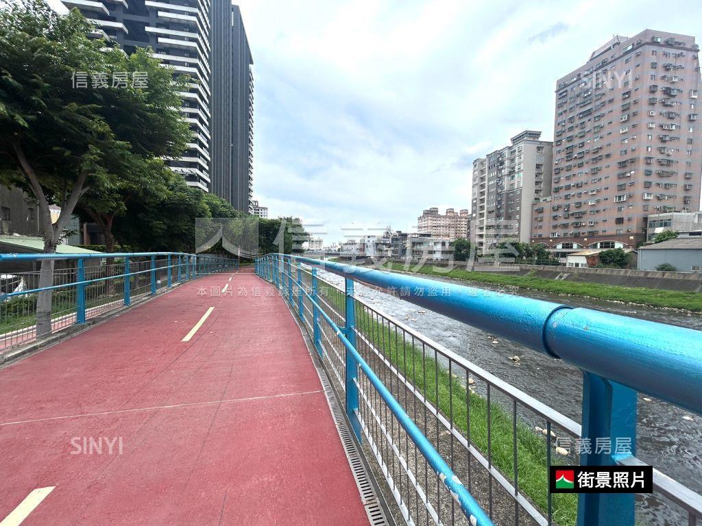 璀璨經國機能兩房平面車位房屋室內格局與周邊環境
