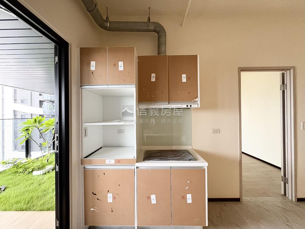 民生一號院高樓２房平車房屋室內格局與周邊環境