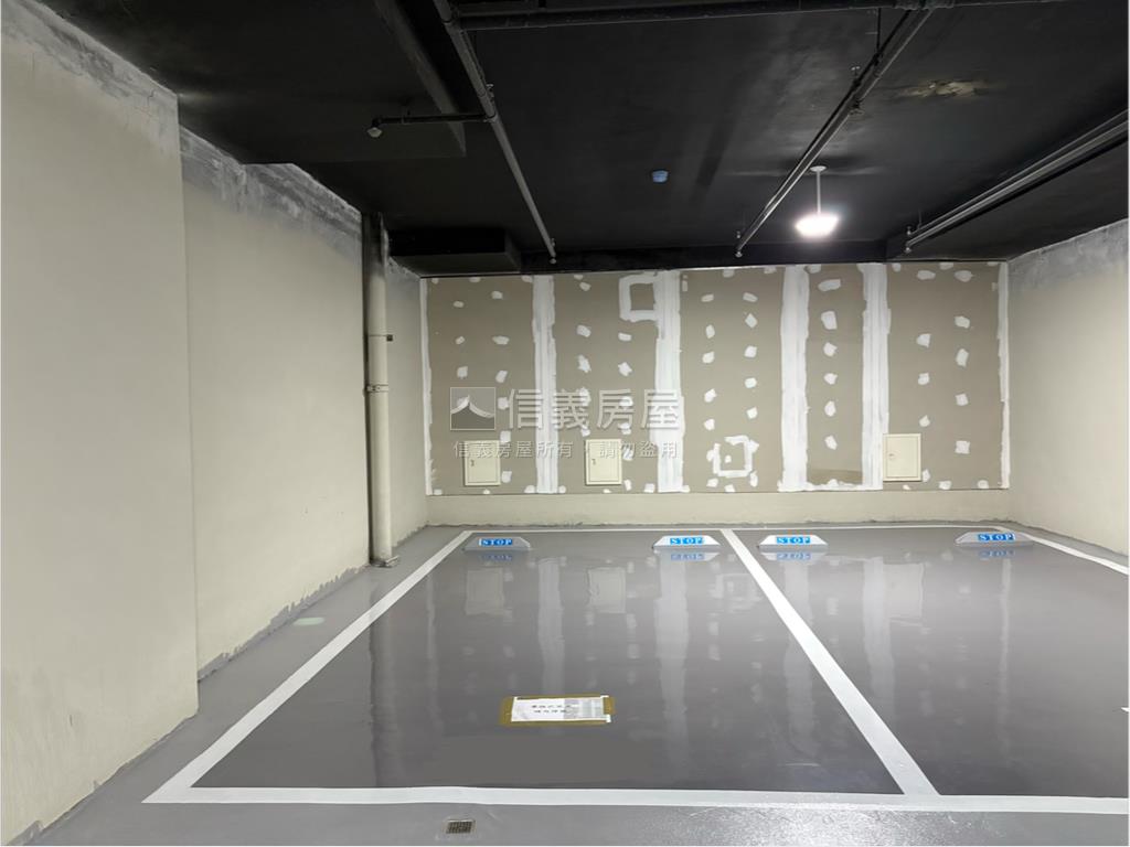 民生一號院高樓２房平車房屋室內格局與周邊環境