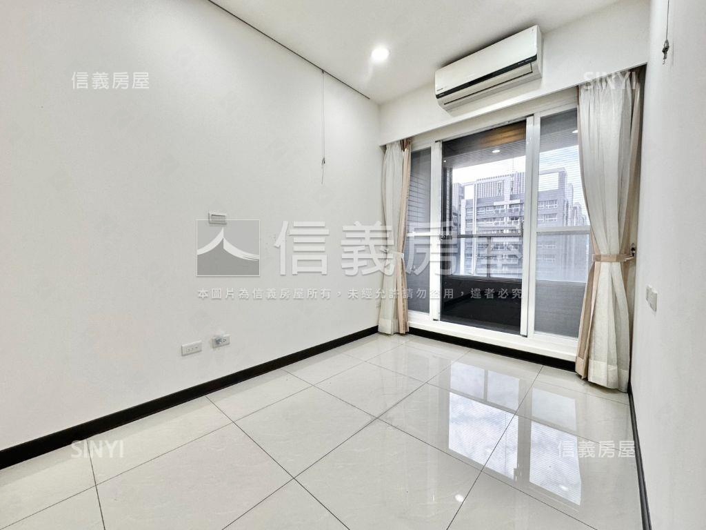 超級城市綠意高樓兩房車位房屋室內格局與周邊環境