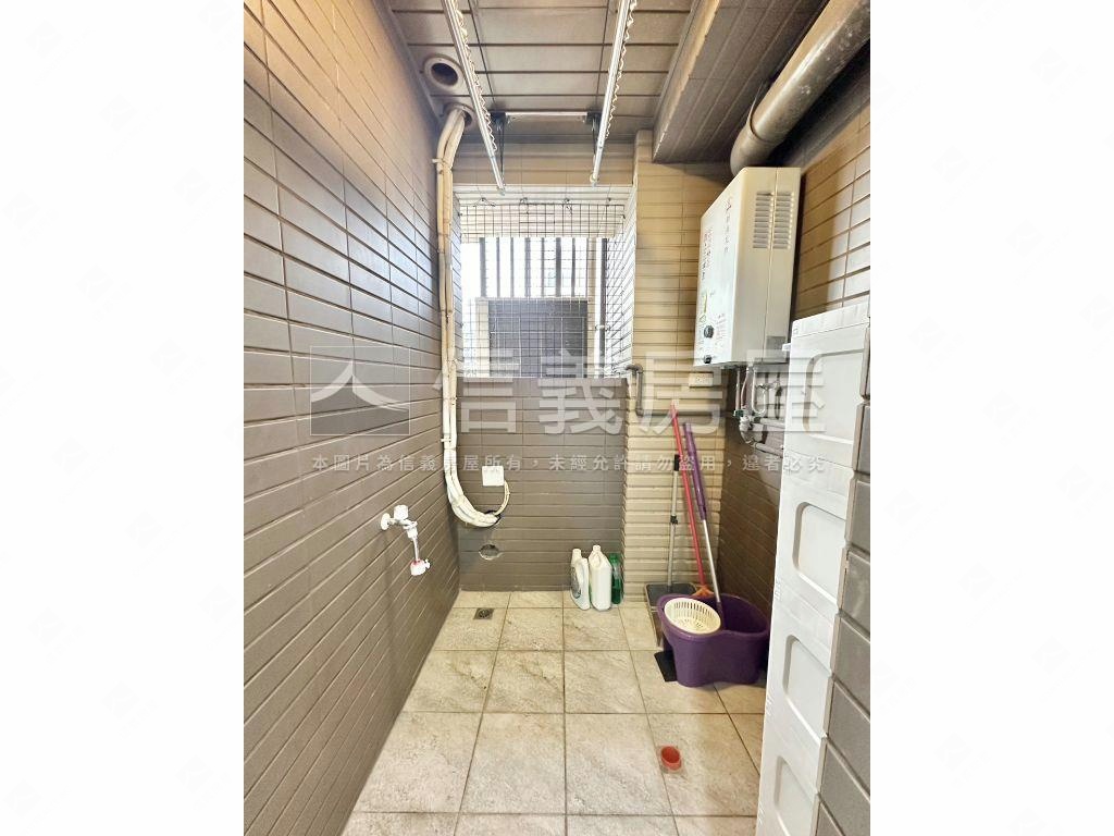 超級城市綠意高樓兩房車位房屋室內格局與周邊環境