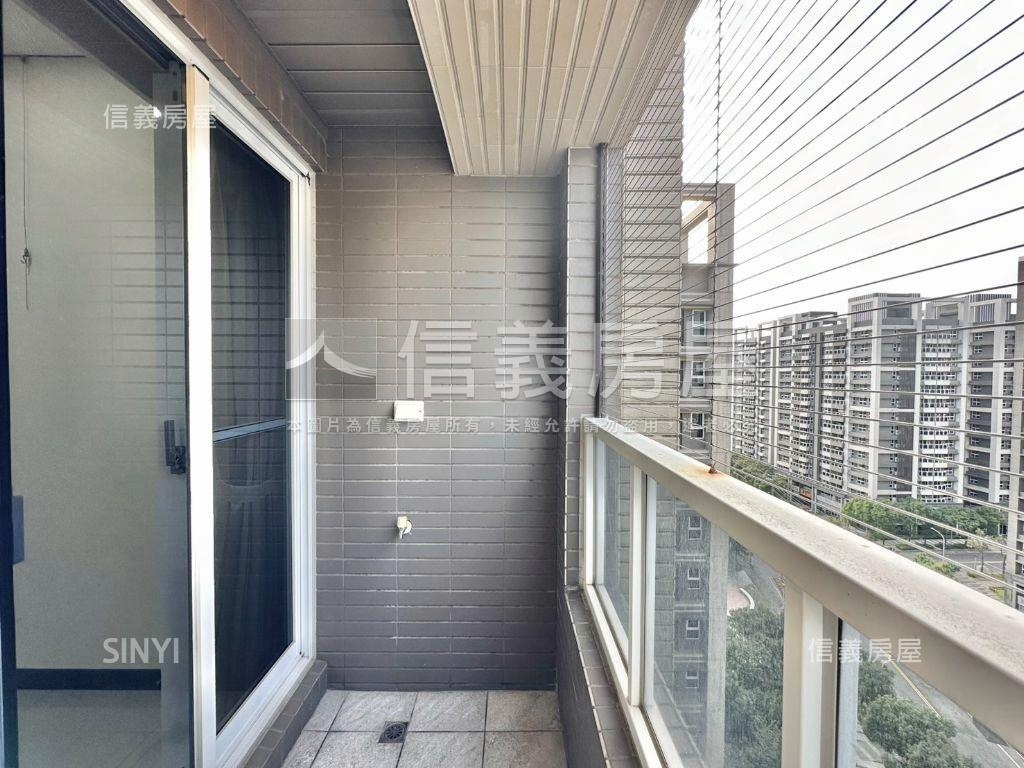 超級城市綠意高樓兩房車位房屋室內格局與周邊環境