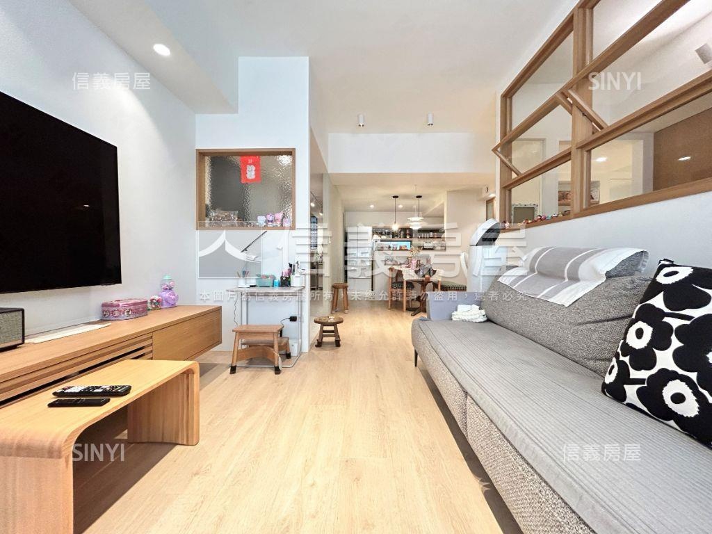 大巨蛋無印極品美屋之星房屋室內格局與周邊環境