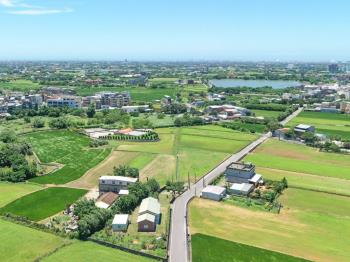 新屋。方正農地３