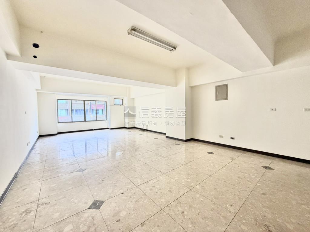【南屯】龍邦建設金店面房屋室內格局與周邊環境