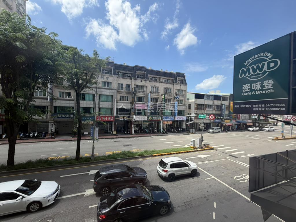 【南屯】龍邦建設金店面房屋室內格局與周邊環境