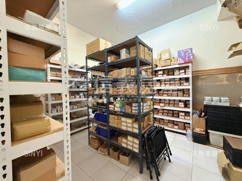 近瑞豐低總價青年創業金店房屋室內格局與周邊環境