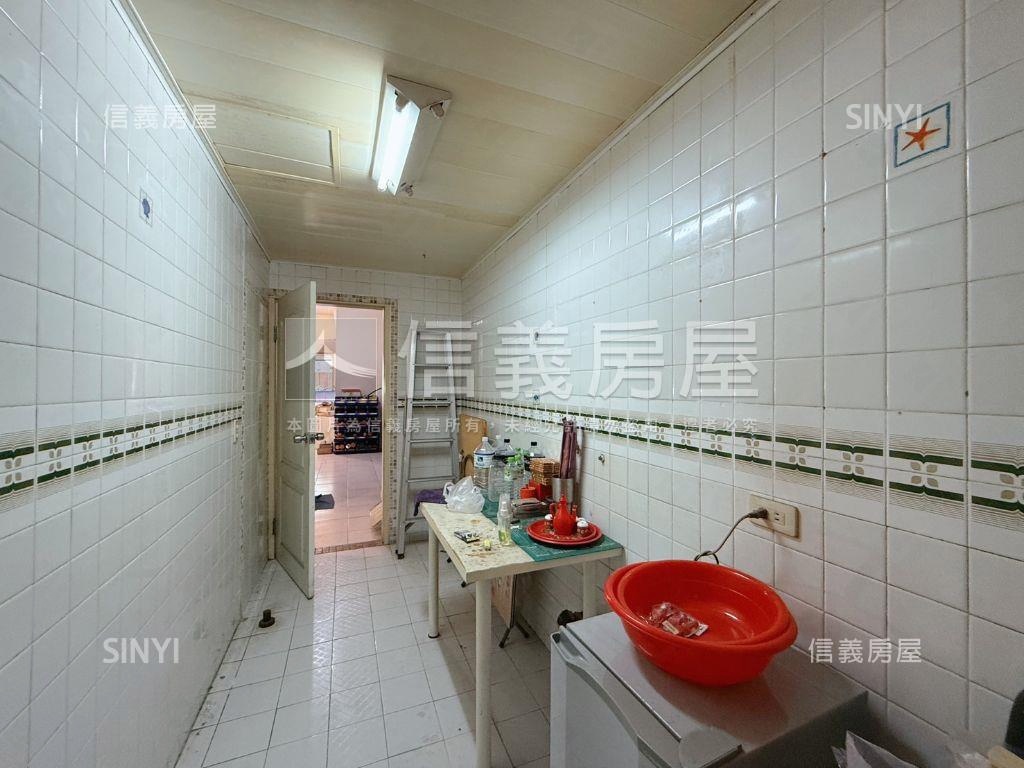 近瑞豐低總價青年創業金店房屋室內格局與周邊環境