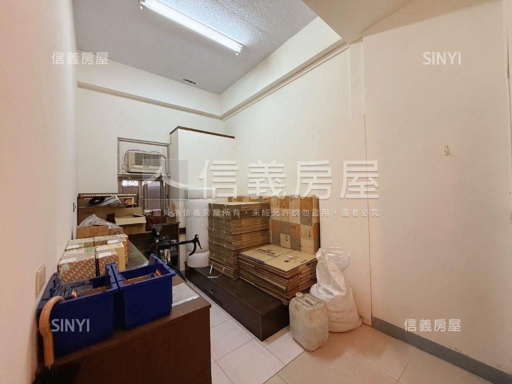 近瑞豐低總價青年創業金店房屋室內格局與周邊環境