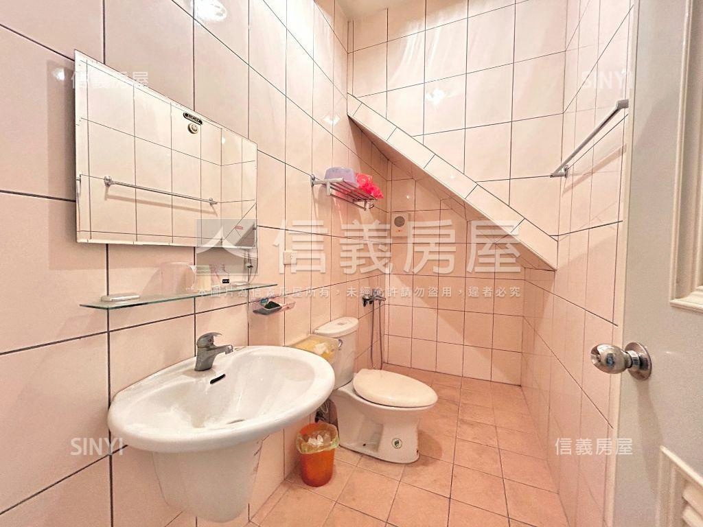 新案！近九德捷運臨路透天房屋室內格局與周邊環境