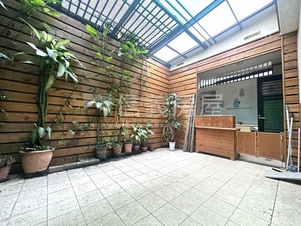 湖美麗莊廊香面寬車墅房屋室內格局與周邊環境