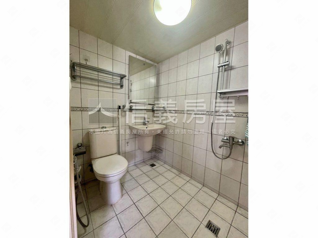 師大桂冠挑高捷運美居房屋室內格局與周邊環境