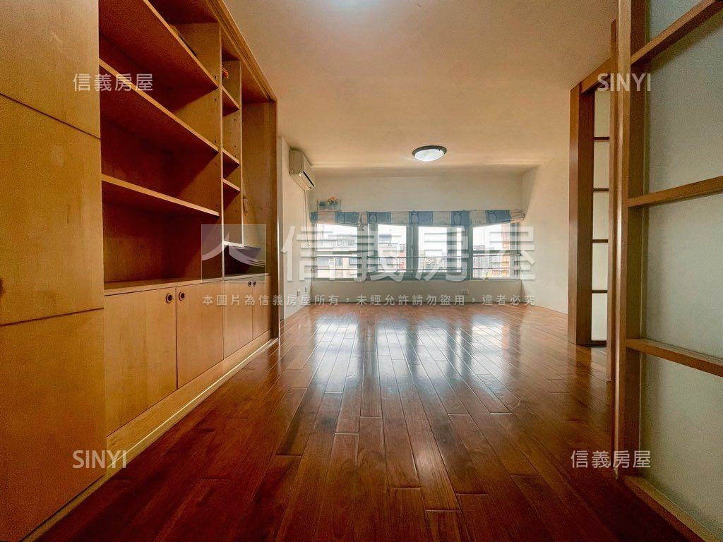 師大桂冠挑高捷運美居房屋室內格局與周邊環境