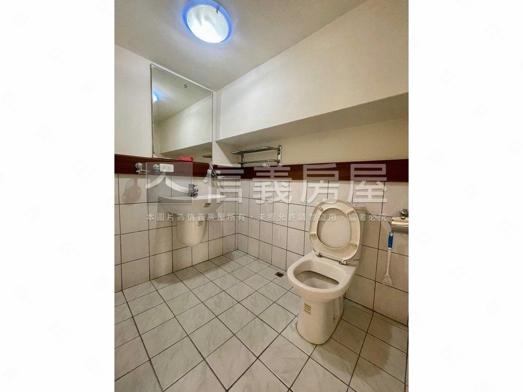 師大桂冠挑高捷運美居房屋室內格局與周邊環境