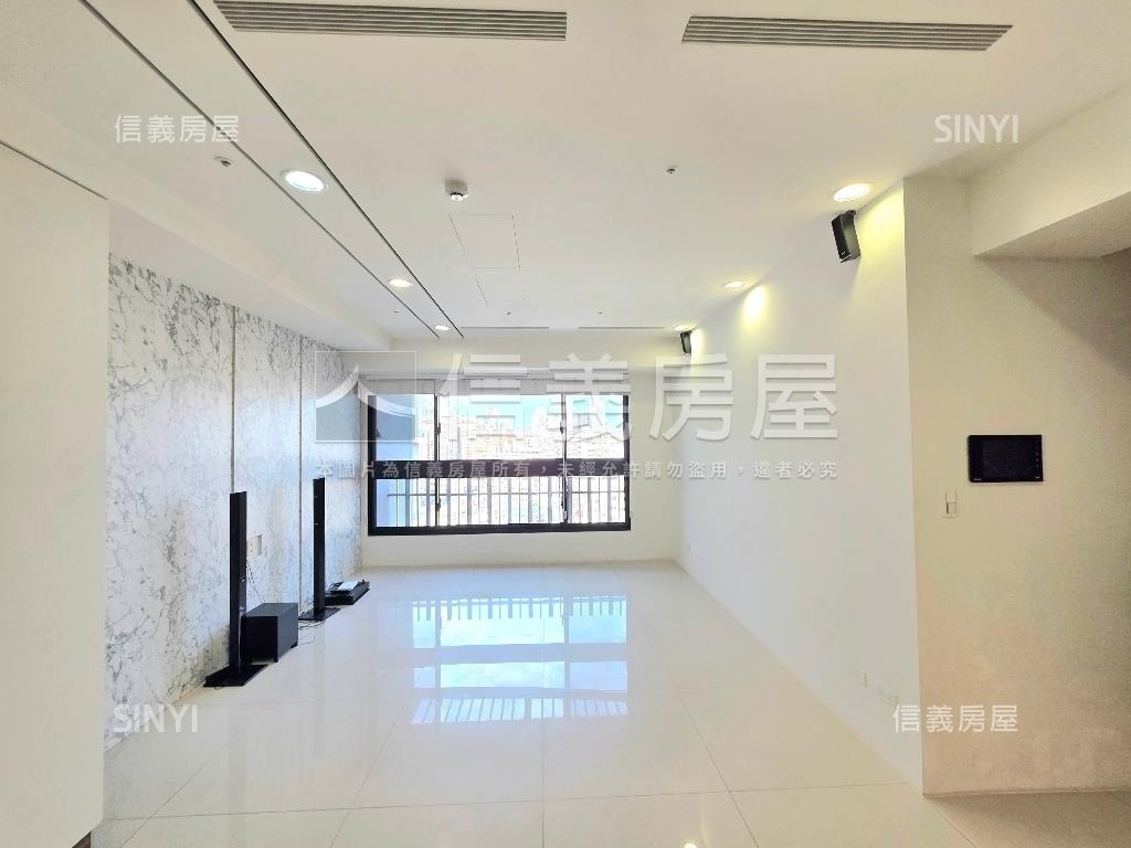 專任喬立圓容三面採光房屋室內格局與周邊環境