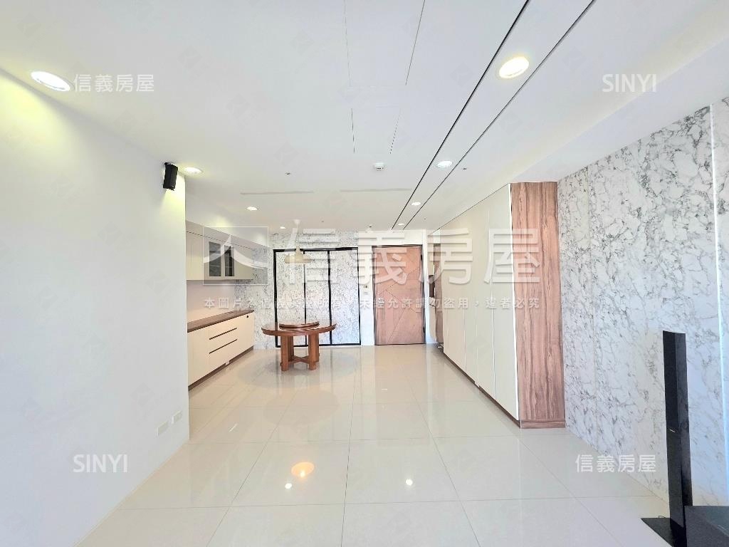 專任喬立圓容三面採光房屋室內格局與周邊環境