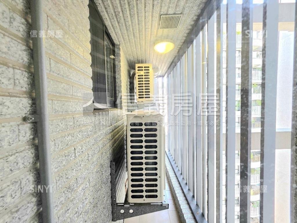 專任喬立圓容三面採光房屋室內格局與周邊環境