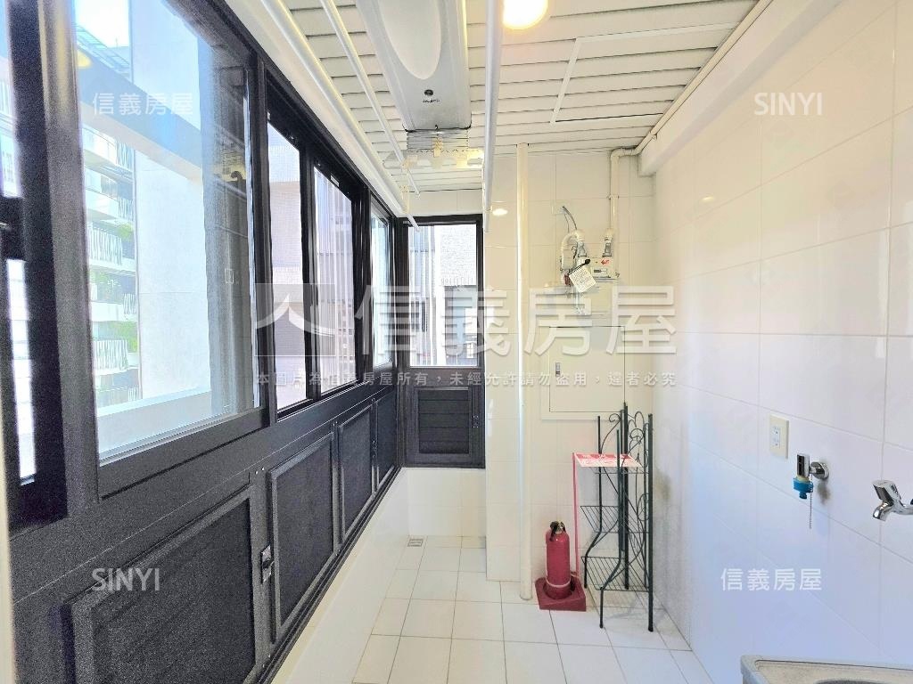 專任喬立圓容三面採光房屋室內格局與周邊環境