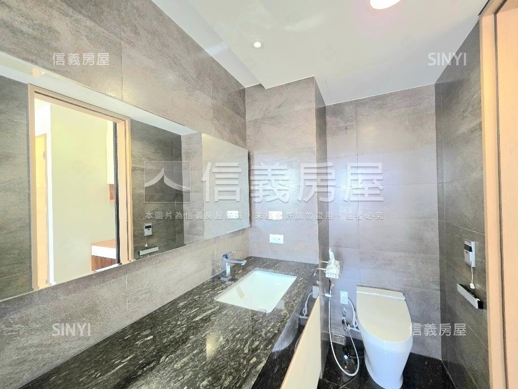 專任喬立圓容三面採光房屋室內格局與周邊環境