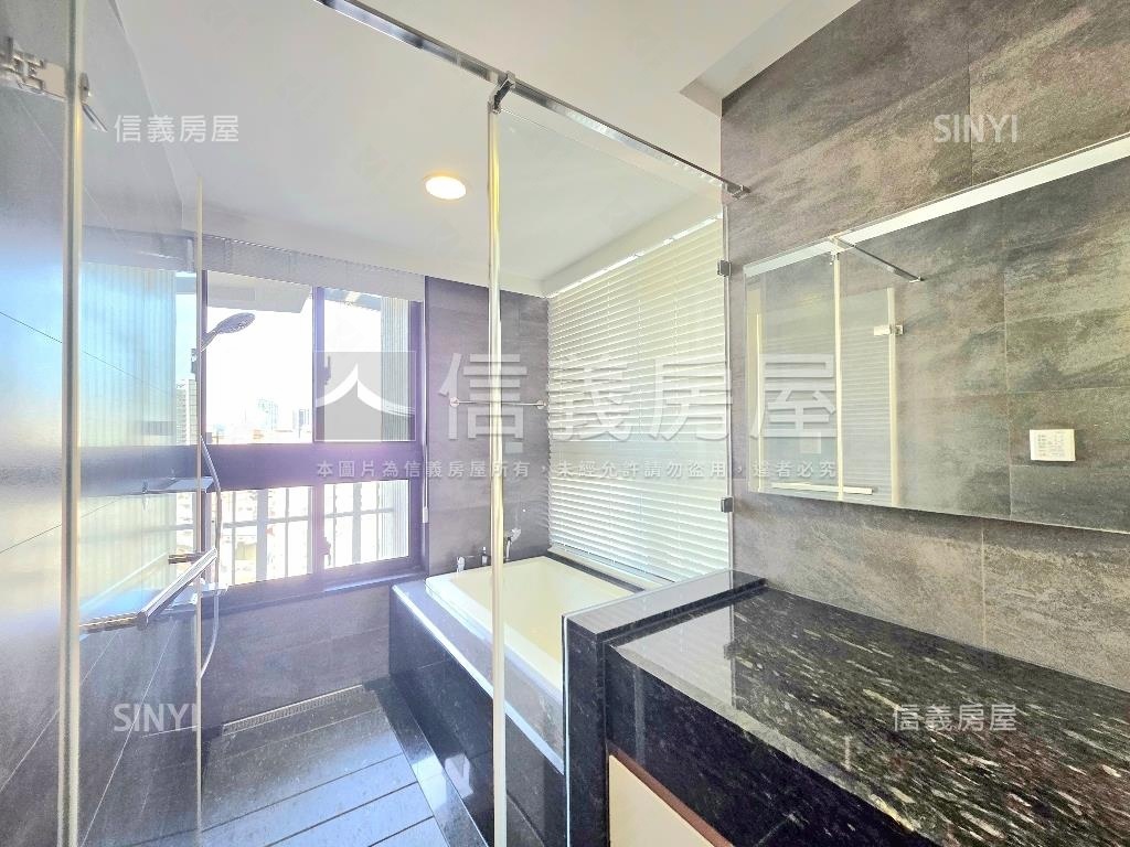 專任喬立圓容三面採光房屋室內格局與周邊環境