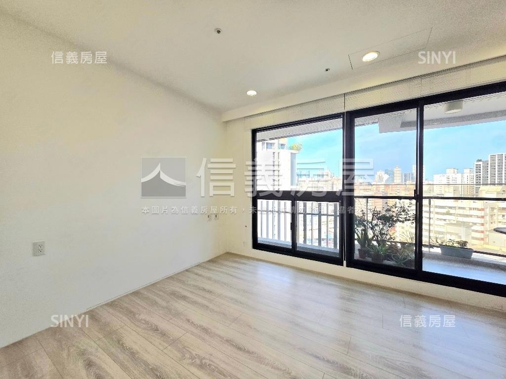 專任喬立圓容三面採光房屋室內格局與周邊環境