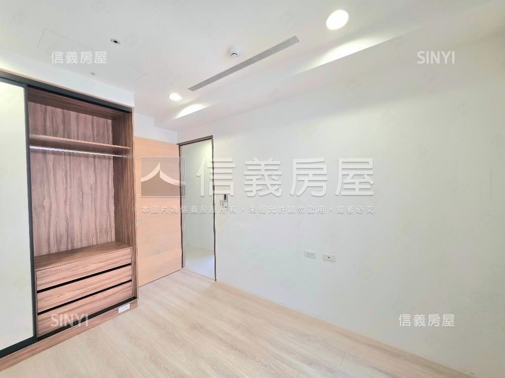 專任喬立圓容三面採光房屋室內格局與周邊環境