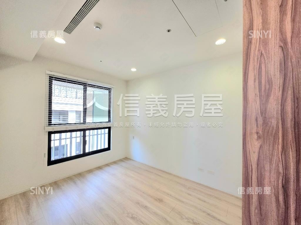 專任喬立圓容三面採光房屋室內格局與周邊環境