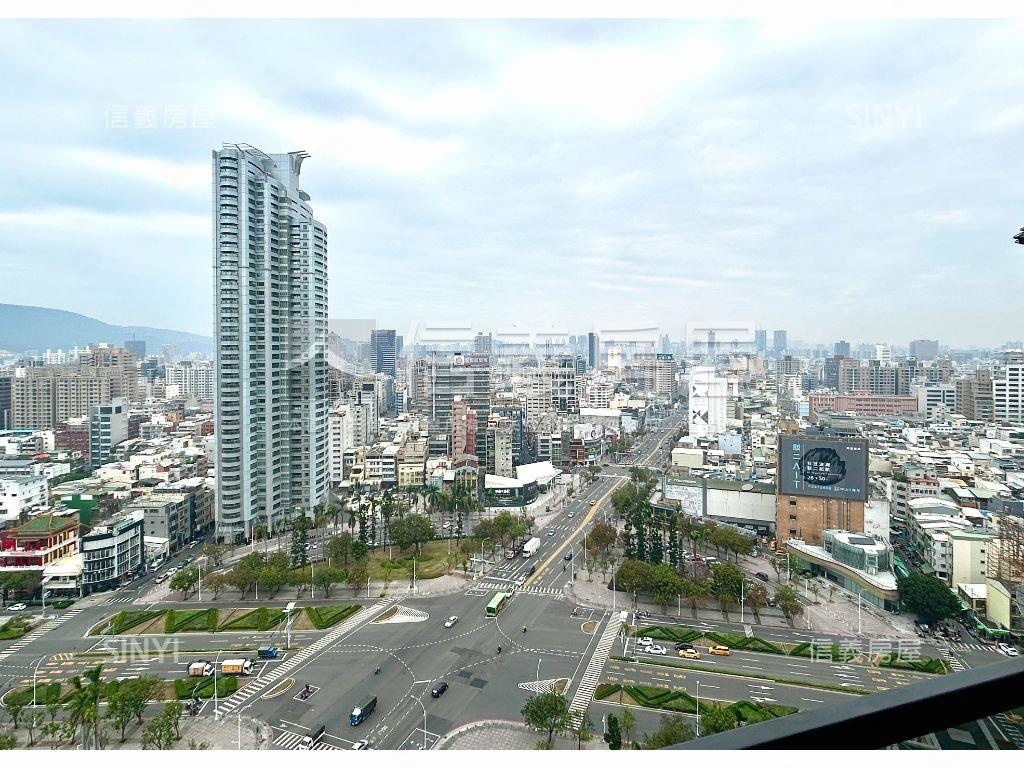 中央公園首排．臻愛景觀宅房屋室內格局與周邊環境