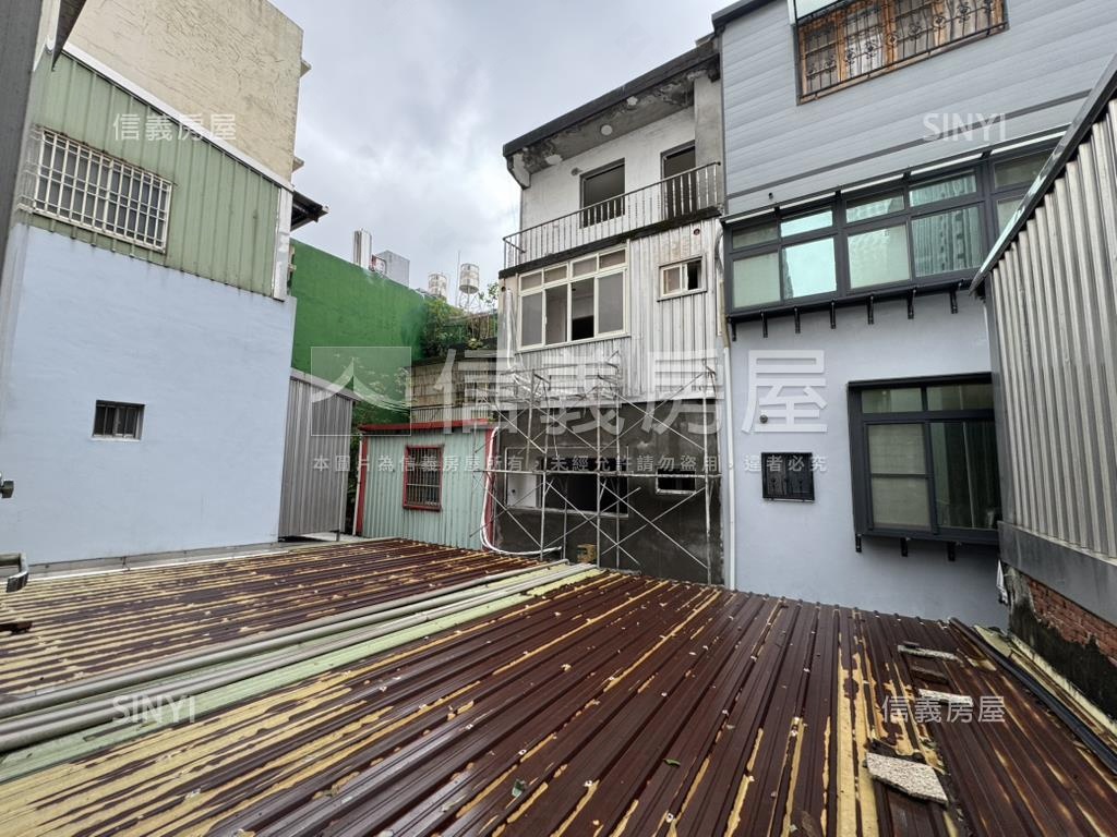 海華ＳＯＧＯ新生路金店面房屋室內格局與周邊環境