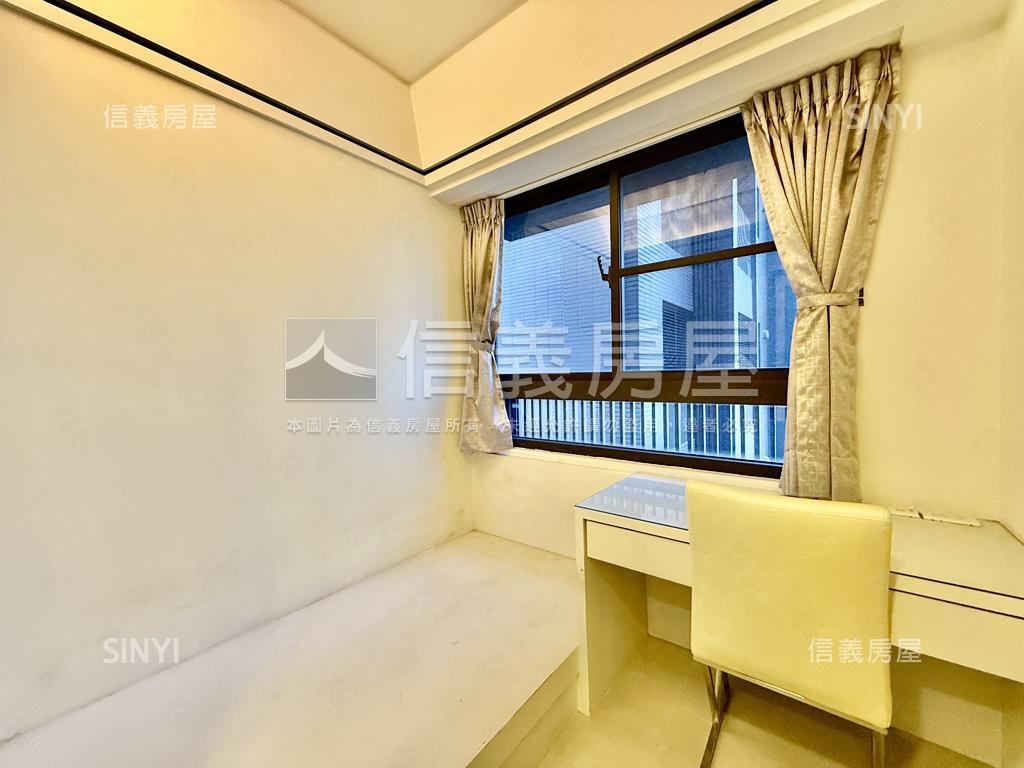 文山點Ｃ景觀３房Ｂ１平車房屋室內格局與周邊環境