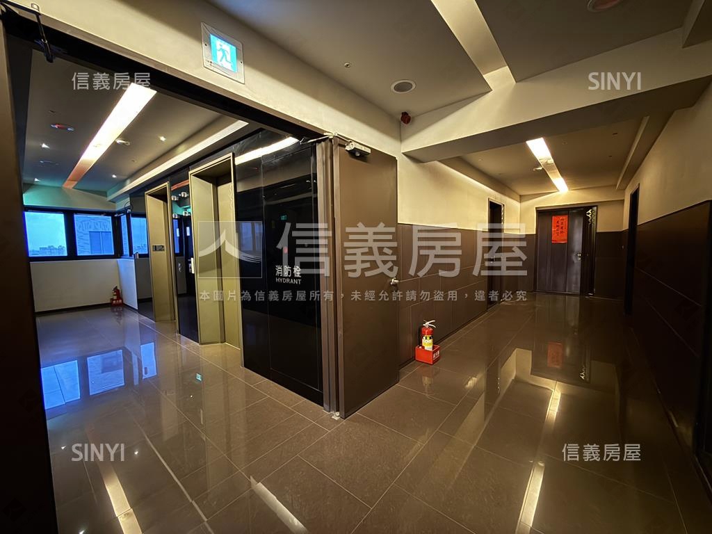 文山點Ｃ景觀３房Ｂ１平車房屋室內格局與周邊環境