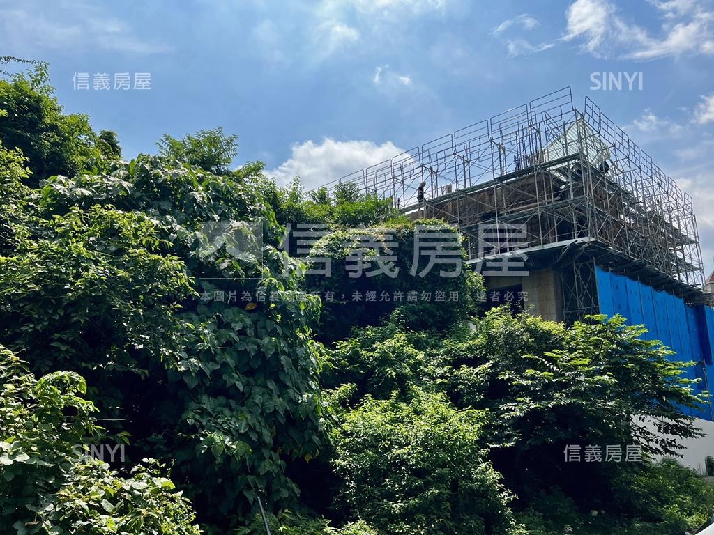 看著山景呼吸的兩房房屋室內格局與周邊環境