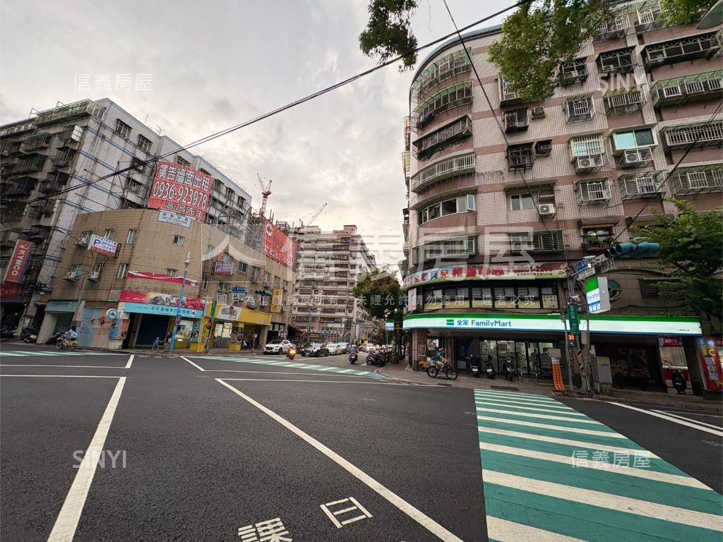 海山捷運站稀有釋出金店面房屋室內格局與周邊環境