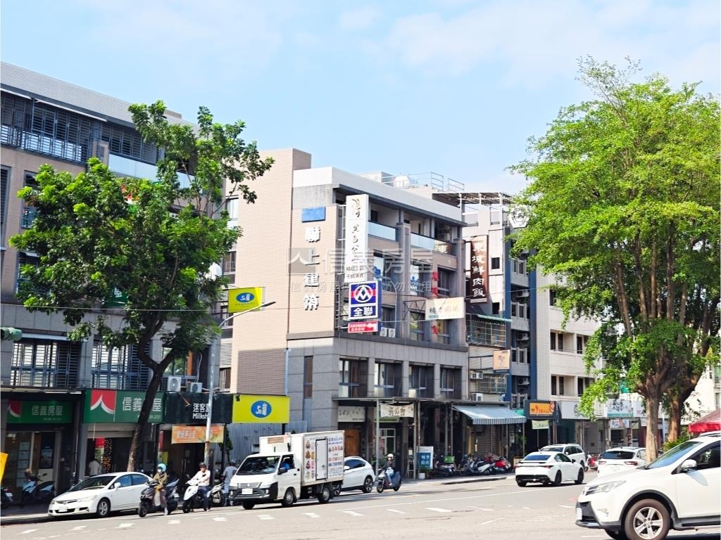 童黨萬歲舒適三房附車位房屋室內格局與周邊環境