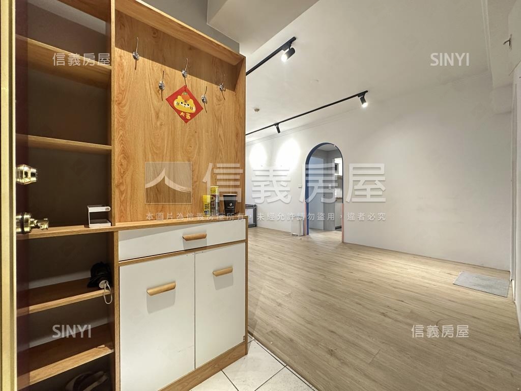 舒適低總價電梯２房房屋室內格局與周邊環境