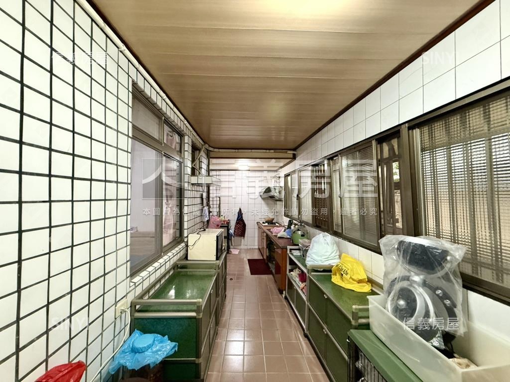 泰隆新貴”壹”樓三房車位房屋室內格局與周邊環境