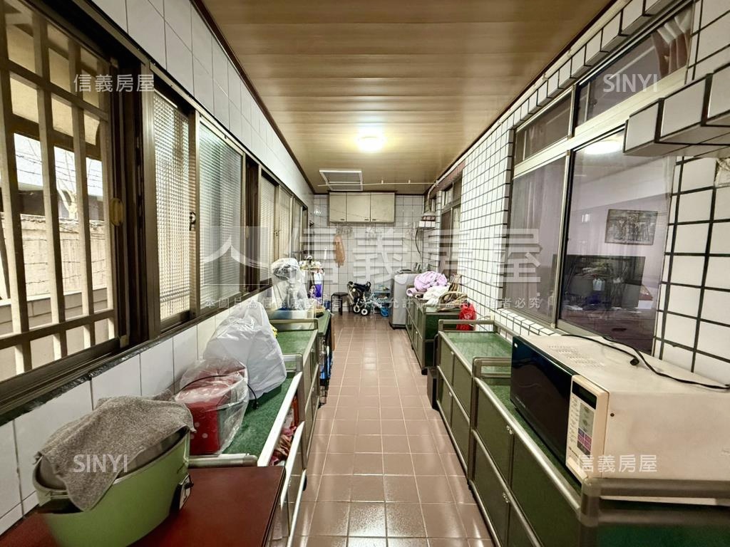 泰隆新貴”壹”樓三房車位房屋室內格局與周邊環境