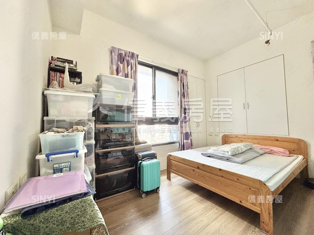 藝３３次頂樓兩房平車房屋室內格局與周邊環境