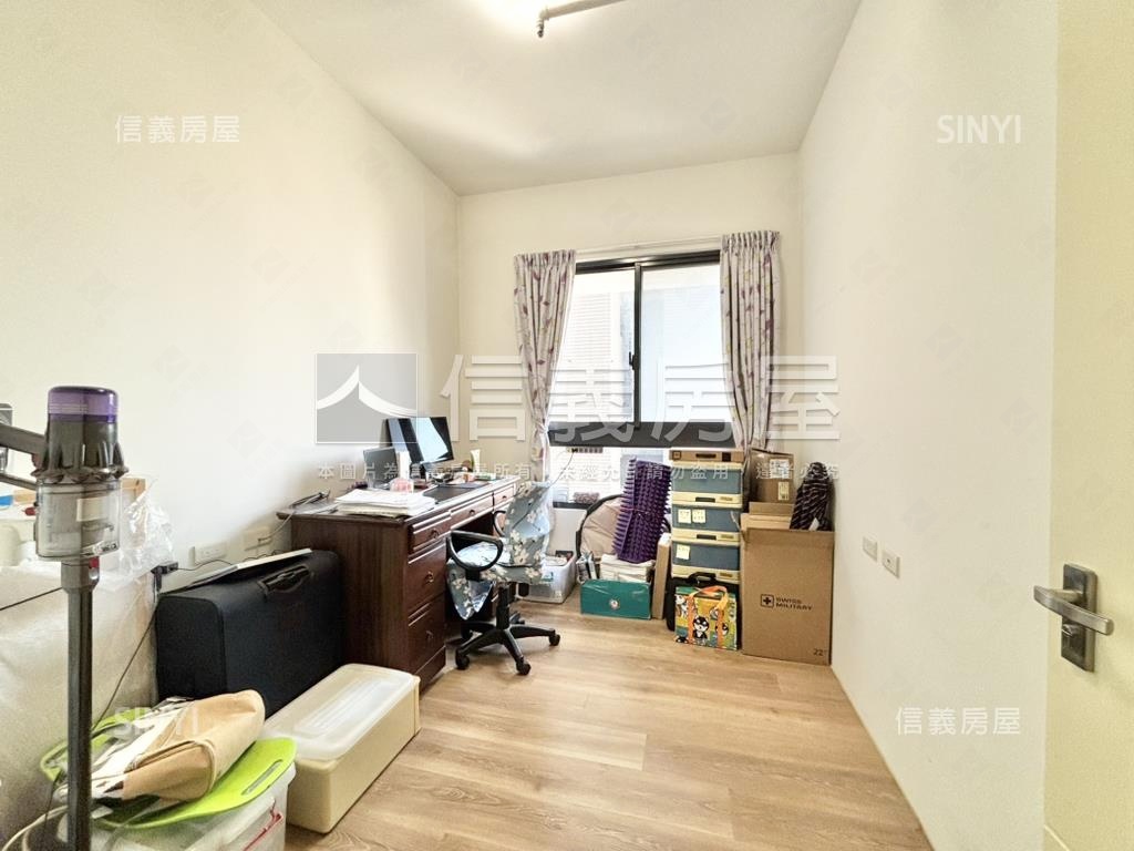 藝３３次頂樓兩房平車房屋室內格局與周邊環境