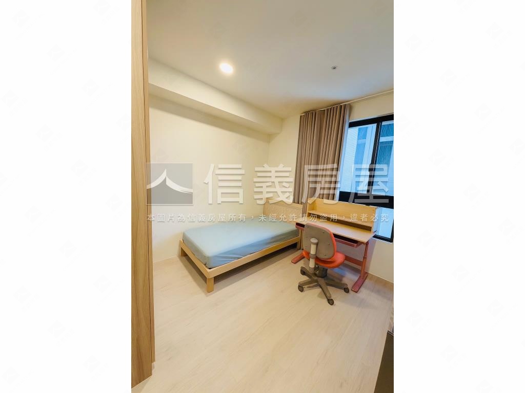 權峰視野裝潢四房雙車位房屋室內格局與周邊環境