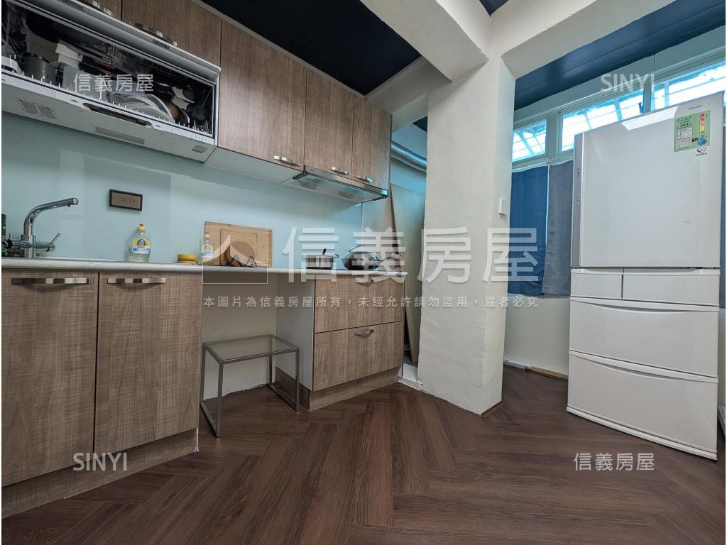 近捷運內湖站低總價２房房屋室內格局與周邊環境