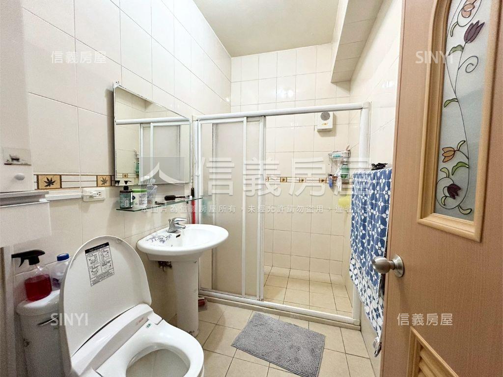 二期震後臨路美墅房屋室內格局與周邊環境